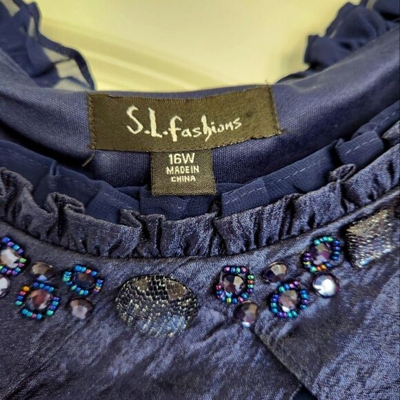 S‎ L fashions Ruffled Dress - Picture 6 of 6